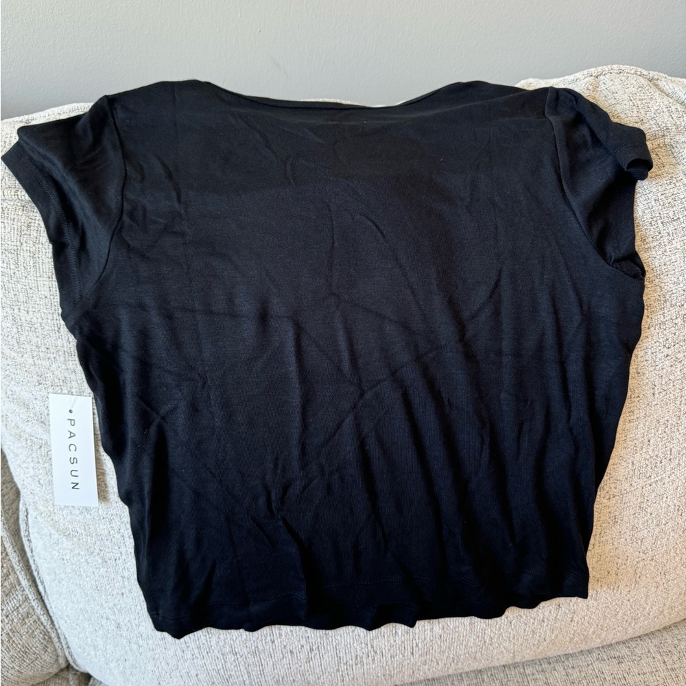 PacSun Basic Tee - NWT!! - Picture 2 of 4